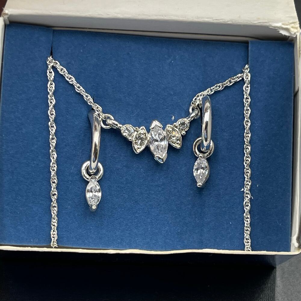 Avon Marquis CZ Necklace and Earring Gift Set 16" Removable Extender Chain Vtg
